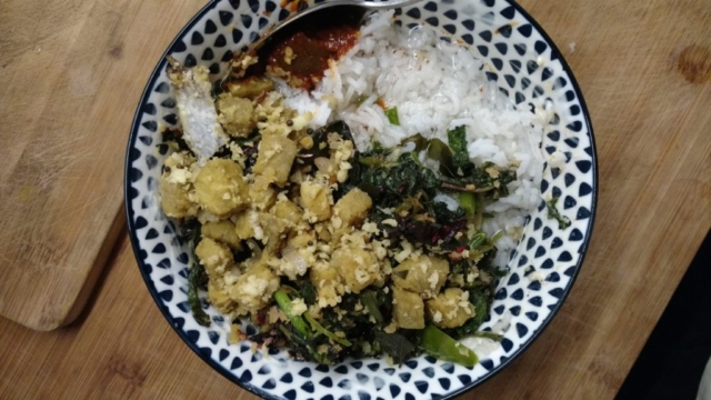 Rice porridge with vegetables stir-fried.